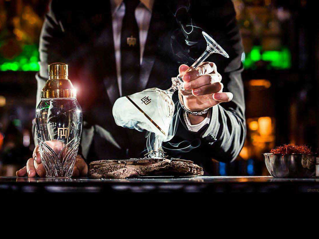 Eine Kreation vom Cocktail World Champion Mario Hofferer.