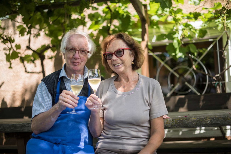 Josef Reiterer und Ehefrau aus der Sektkellerei Arunda.