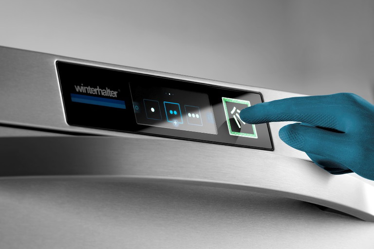 Das neue smarte Touch-Display lässt sogar eine Bedienung mit Handschuhen zu.
