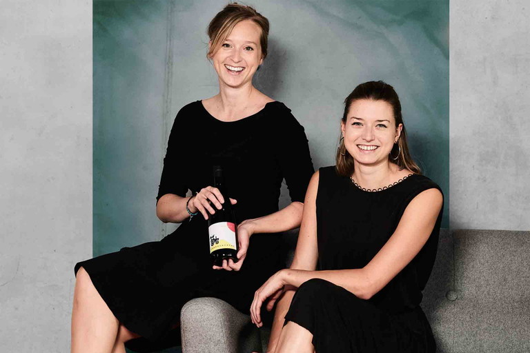 Die Renner-Schwestern Susanne und Stefanie reüssieren mit »Waiting for Tom«
