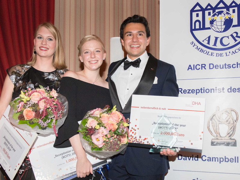 Die drei Bestplatzierten:&nbsp;Vanessa Leekes (Platz 3),&nbsp;Tessa Dittmann (Platz 2) und&nbsp;Marcel Siriwardena (Platz 1).