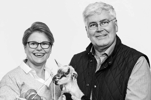 Danielle und Theo Bieger verkaufen auf dem Krewelshof Bauernprodukte.