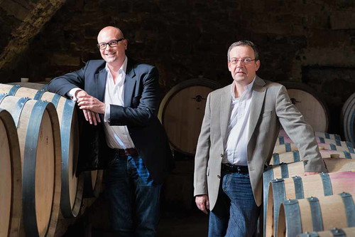 »Forst ist noch mal salziger, kräutriger als Deidesheim, aber deshalb nicht hoch­wertiger, sondern anders.« (Richard Grosche (l.) und Mathieu Kauffmann, Weingut Reichsrat von Buhl)