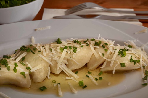 Osttiroler Schlipfkrapfen mit Erdäpfelfüllung.