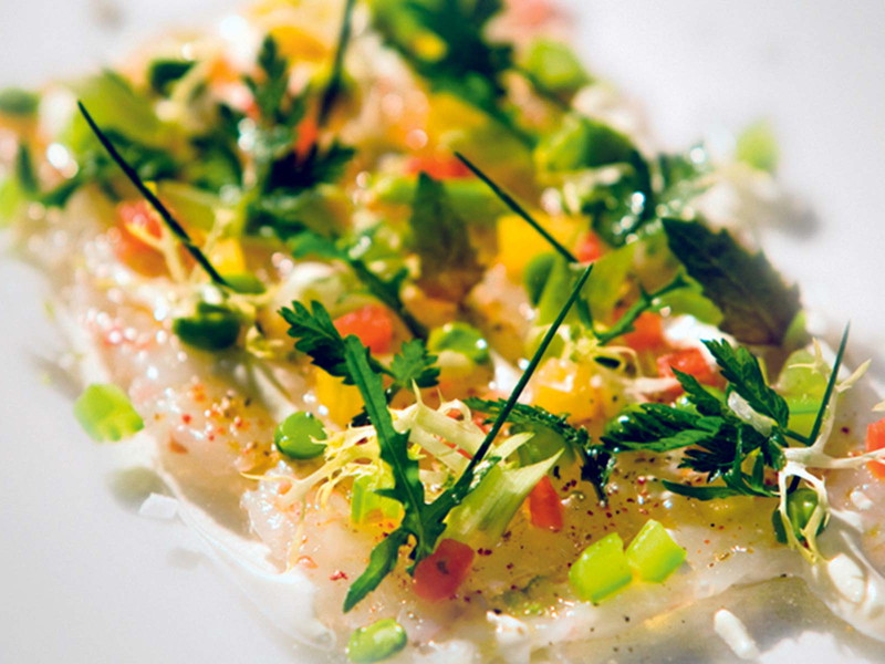 Carpaccio vom Kaisergranat im wiedereröffneten »Groenesteyn« im Rheingau. 