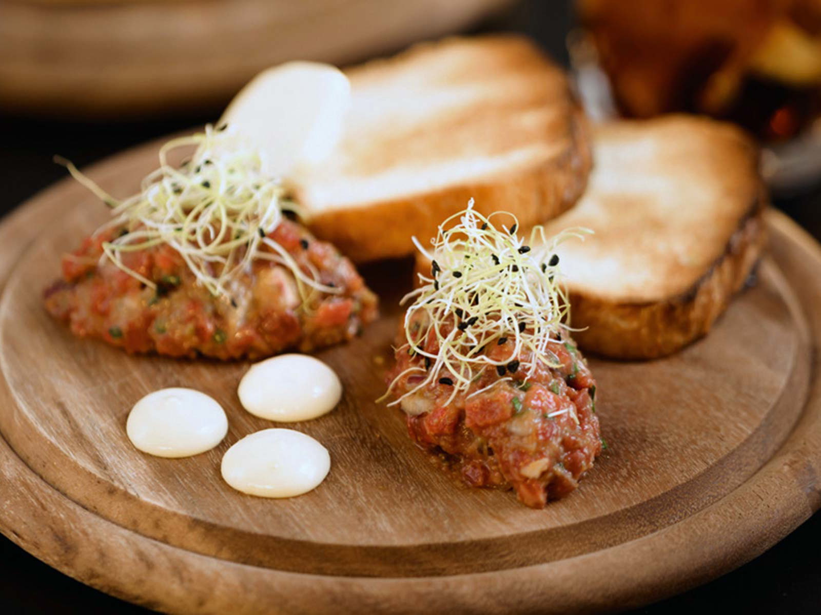 Beef Tatar goes Beisl im »Stuwer«.