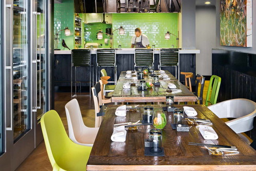 Der »Tippling Club« ist eines der 50 weltbesten Restaurants. Der Brite Ryan Clift ist Avantgardist und gilt wegen seiner ausgefallenen Kreationen als Enfant terrible.