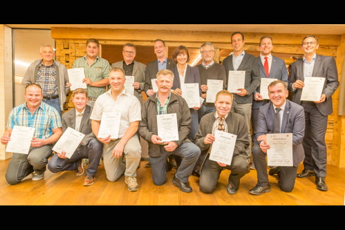 Geteilte Freude ist doppelte Freude. 15 der 18 Mitglieder konnten an der Zertifizierungsfeier in Schönengrund dabei sein und die wertvolle Urkunde in Empfang nehmen.