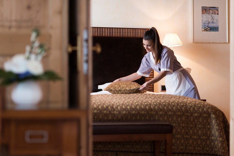 Zum Housekeeping gehört viel mehr als nur »Zimmer putzen« – ohne Disziplin und Organisation ist es kaum machbar.