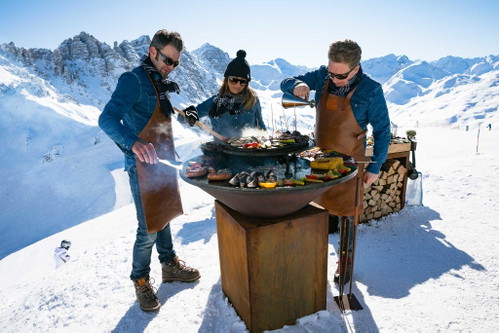 Mit Feuer kochen braucht Geduld und Experimentierfreude.