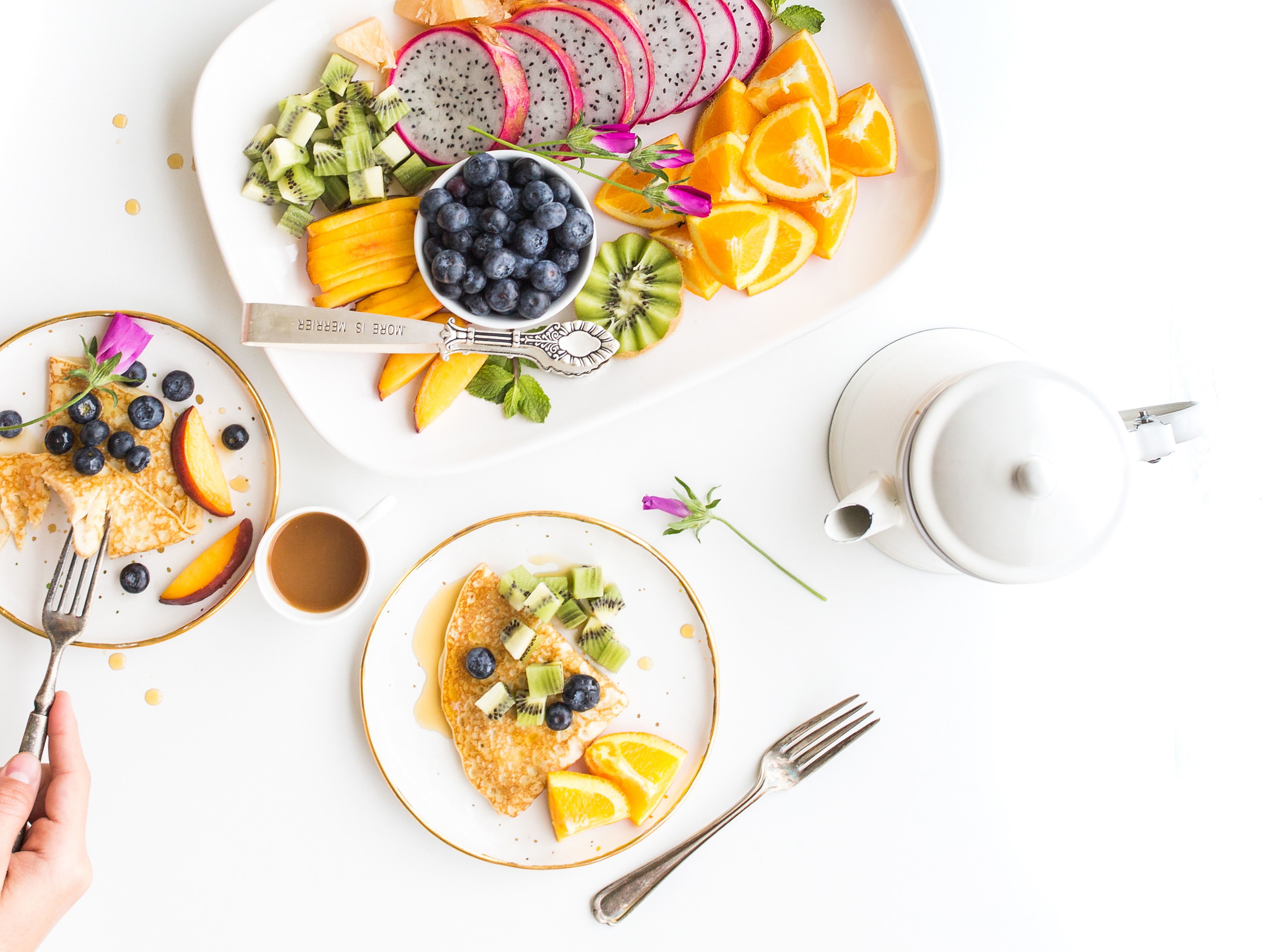 Buddah Bowls, Healthy Hedoism, Pinke Donuts und Smoothies – die Trends für 2019.