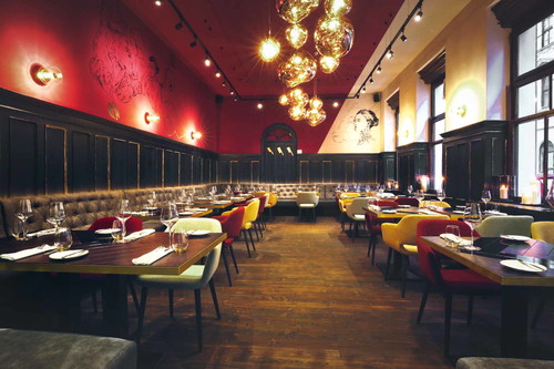 Vlatka Bijelac hat ihren Manager-Job an den Nagel gehängt und in der Josefstadt ein tolles Restaurant mit ebenso toller Atmosphäre eröffnet.