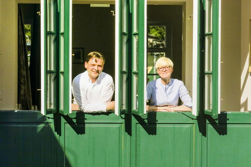 Martin und Christiane Pichlmaier sind Pächter des legendären Herkner in der Wiener Vorstadt und das Paradebeispiel eines modernisierten Gasthauses mit großer Vergangenheit. Auch die Gerichte kommen modern interpretiert zu Tisch.