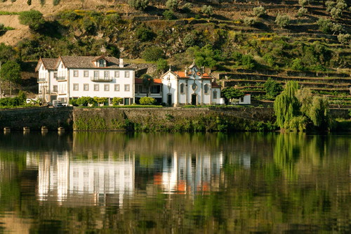 Die malerische Quinta do Vesuvio erzeugt in Top-­Jahren gleich zwei herausragende Vintage Ports.