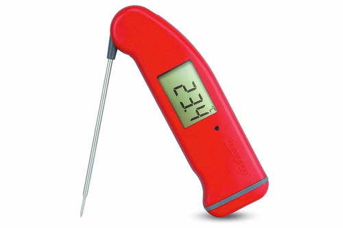 Thermapen Superfast: das Gerät für den Profi. Unverwüstlich, zuverlässig, ziemlich schön – und wie der Name schon sagt: sehr, sehr schnell. Einziges Minus: der Preis.