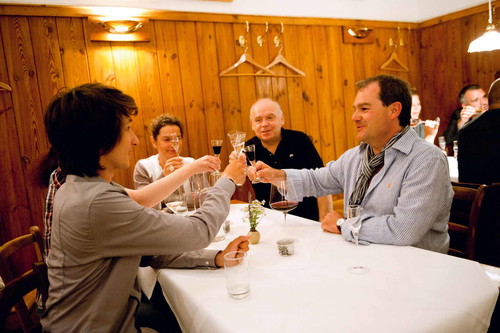 Gemütliches Edelbeisl von Angela und Thomas Schreiner mit prachtvollem Innenhof.