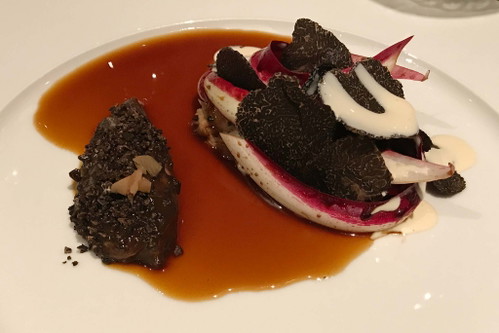 5. Gang (Heinz Reitbauer): Wachtel mit Radicchio, Périgord-Trüffel, Walnuss
