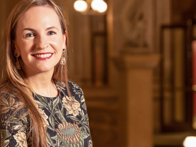 Maria Großbauer, Mutter eines vierjährigen Sohnes, organisiert 2019 zum dritten Mal den Opernball. 