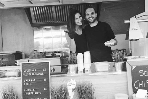 Sanfish: Seafood CateringWer Meeresfisch liebt, kommt hier auf seine Rechnung. Für die kreativen Caterings rollt auf Wunsch auch der Foodtruck an – mit an Bord, Köstlichkeiten wie Louisiana Lobster Rolls, Original Fish &amp; Chips, Calamari fritti, Sardinen in Öl, Fisch-Burger u. v. m.