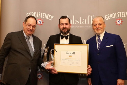 Lieblingswein 2019: Gunther Hiestand (Mitte) mit Laudator Ulrich Sautter (links) und Wolfgang Rosam.