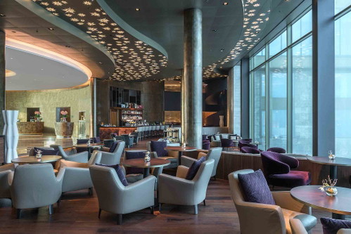 Die «Lakeview Bar &amp; Cigar Lounge» im «Bürgenstock Hotel»