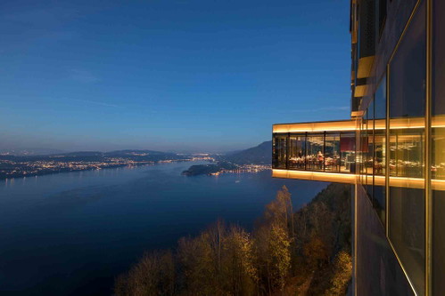 Im «Spices Restaurant» des «Bürgenstock Hotels» gilt ab sofort der Desscode «Smart Casual».