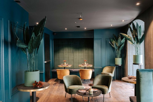 Frühstücksraum &amp; Café im »Aiola Living Hotel«.