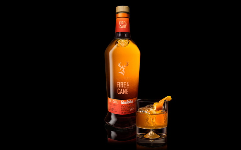 Ab März 2019 sind limitierte 600 Flaschen des Glenfiddich Fire &amp; Cane in Österreich in ausgesuchten Bars, Restaurants und&nbsp; Spirituosenläden erhältlich. 
