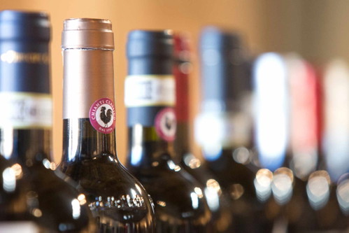 Der Gallo Nero (der schwarze Hahn) ziert jede Flasche Chianti Classico.