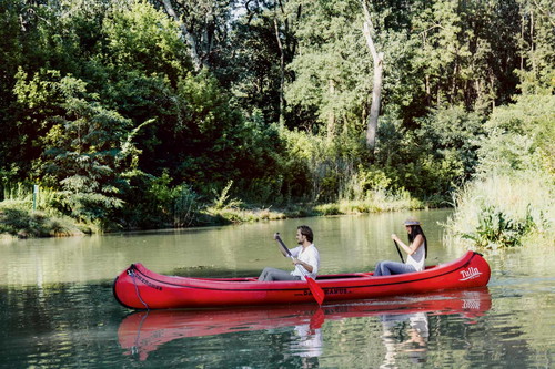 Das Abenteuer Natur erlebt man hautnah bei Boots- und Kanutouren durch den Auwald bei Tulln oder die Weltkulturerbelandschaft Wachau.