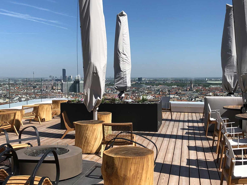 Traumhaftes Panorama von der Rooftop Bar.