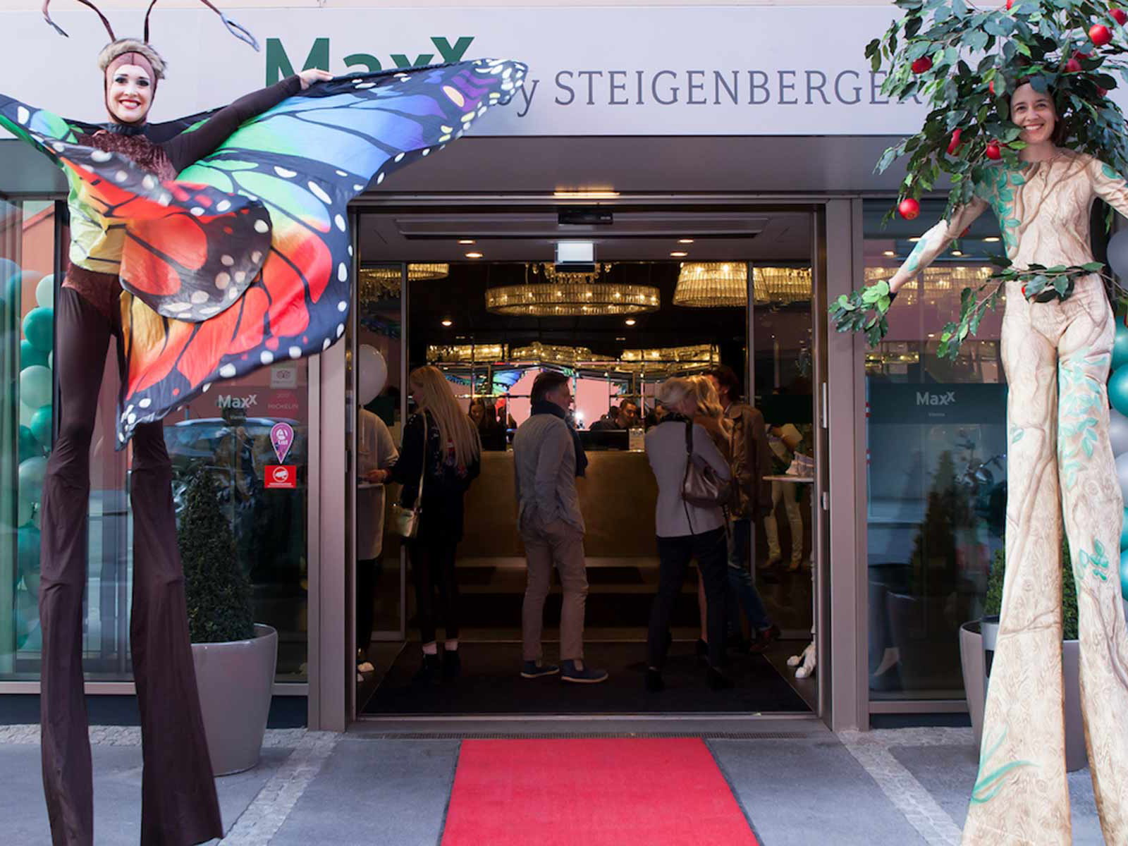 Bunte Eröffnung am 3. April.