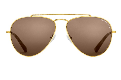 In »Taxi Driver« mit Robert De Niro spielen Aviators eine tragende Rolle und machen die Verwandlung vom simplen Fahrer zum Punk mit. Thomas Sabo setzt auf Gold. www.thomassabo.com