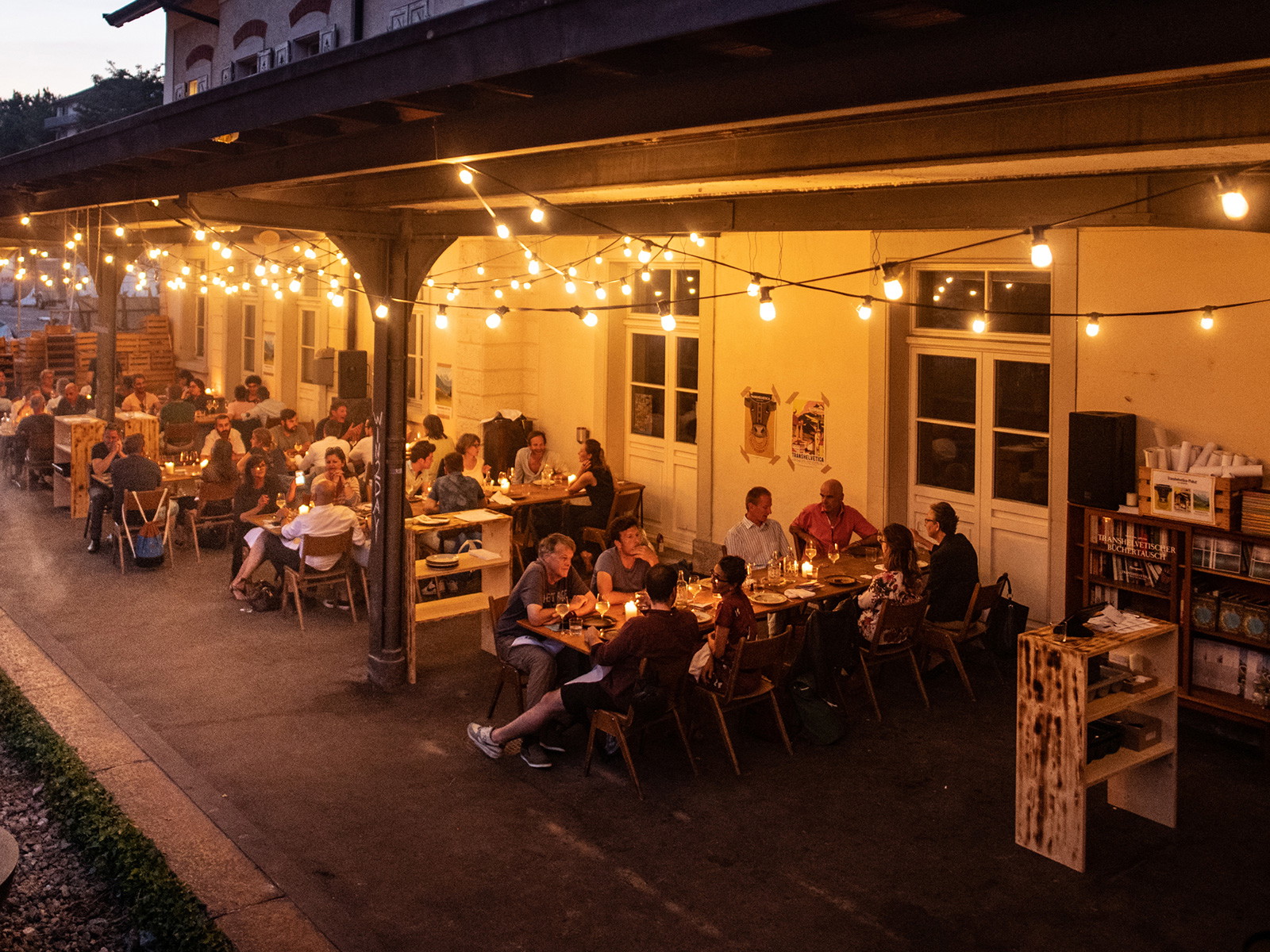 Der alte Bahnhof Letten wird zu einem temporären Restaurant.