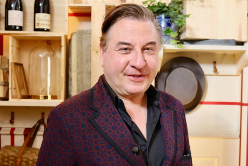 Der  Schweizer Kabarettist, Schauspieler und Drehbuchautor Beat Schlatter ist einer der Gastjuroren.