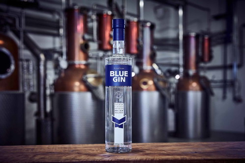 Heimische Gin-Welt: Hans Reisetbauer aus Axberg/OÖ gilt als Meister der heimischen Gin-Erzeuger. Seinen »Blue Gin« gibt es seit 2006.