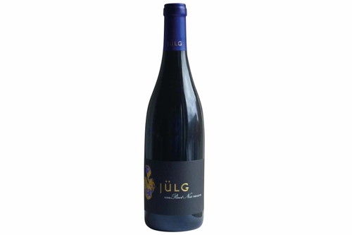 Platz 3: Im Weingut Jülg wird die Maische von Hand gestoßen – für sanfte Extraktion.