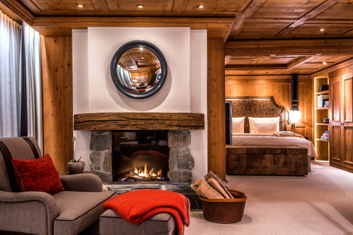 »The Alpina Gstaad« Junior Suite