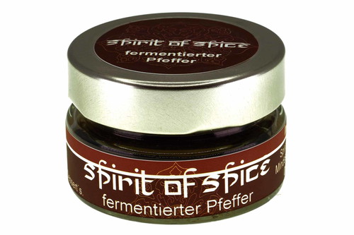 Fermentierter Pfeffer: Stammt aus Gewürzgärten auf Sri Lanka und wird von Hand sortiert und in Meersalz fermentiert.spirit-of-spice.de