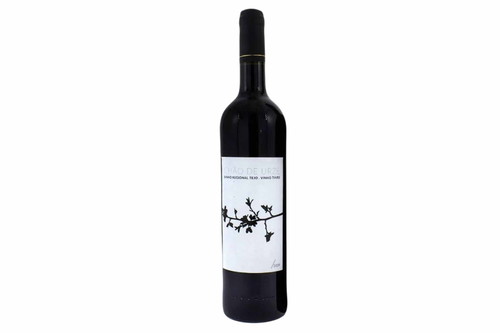 Die handwerkliche, traditionelle und aufwendige Wein­bereitung auf Alcoentre in Portugal ist nur dank der niedrigen Löhne der Gefängnis­insassen möglich.
