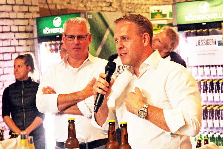 Norbert Seifried und Michael Edlmoser bei der Premierenfeier.