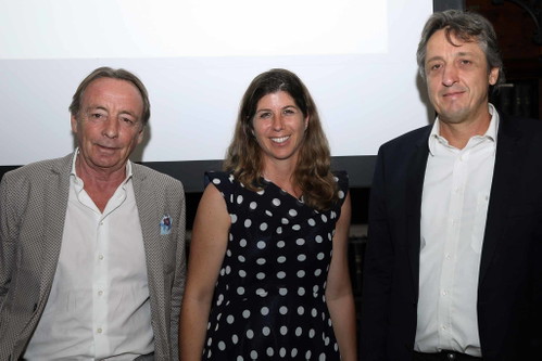 Michael Frank, Geschäftsführer von De'Longhi Österreich, Katherina Walenta, Marketing Direktorin und Professor Frank Madeo.