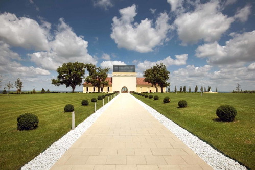 Alte Tradition wird im kroatischen Ilok bei Iločki podrumi mit modernem Know-how verbunden.