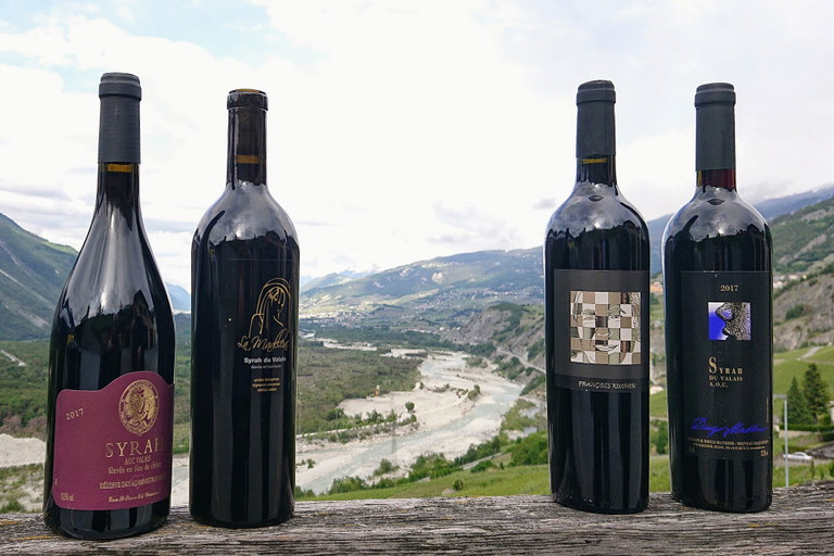 Die vier Walliser Sieger-Weine: Valais AOC - Cave St Pierre 2017, Valais AOC La Madeleine Élevée en Barriques 2016, Valais AOC Selection François Kuonen 2016 und Valais AOC – Diego Mathier Syrah du Valais 2017
