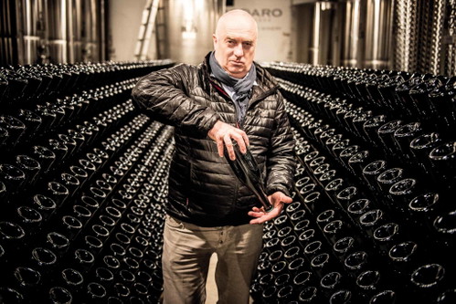Paolo Rodaro liebt es zu experimentieren und erzeugt feine Schaumweine, gereifte Weißweine und kraftvolle Rote.