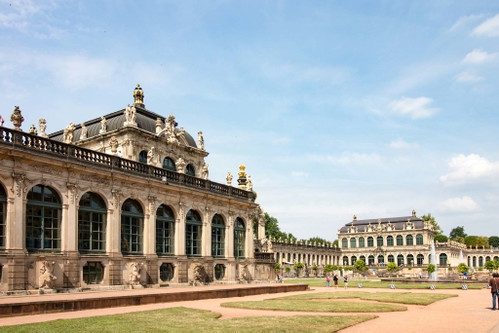 Der Zwinger mit der 1855 eröffneten Sempergalerie gehört zu den wichtigsten Museumsbauten des 19. Jahrhunderts.