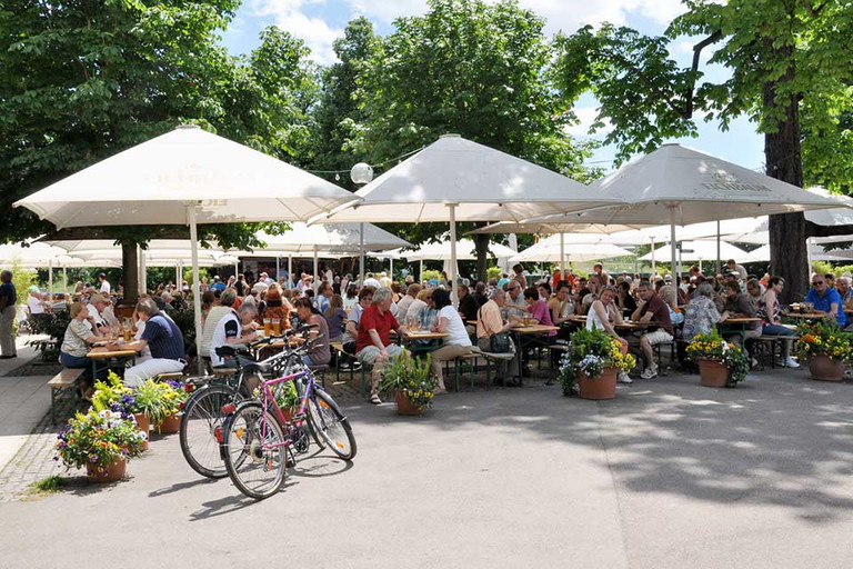 www.biergarten-schlossgarten.de