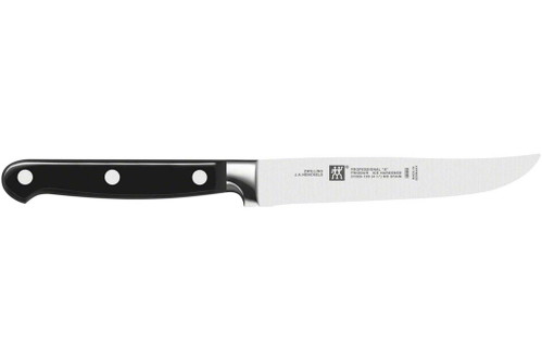 Zwilling: Das Messer aus der «Professional S»-Serie ist aus einem einzigen Stück Stahl geschmiedet. Um rund 67 CHF bei www.zwilling-shop.com.