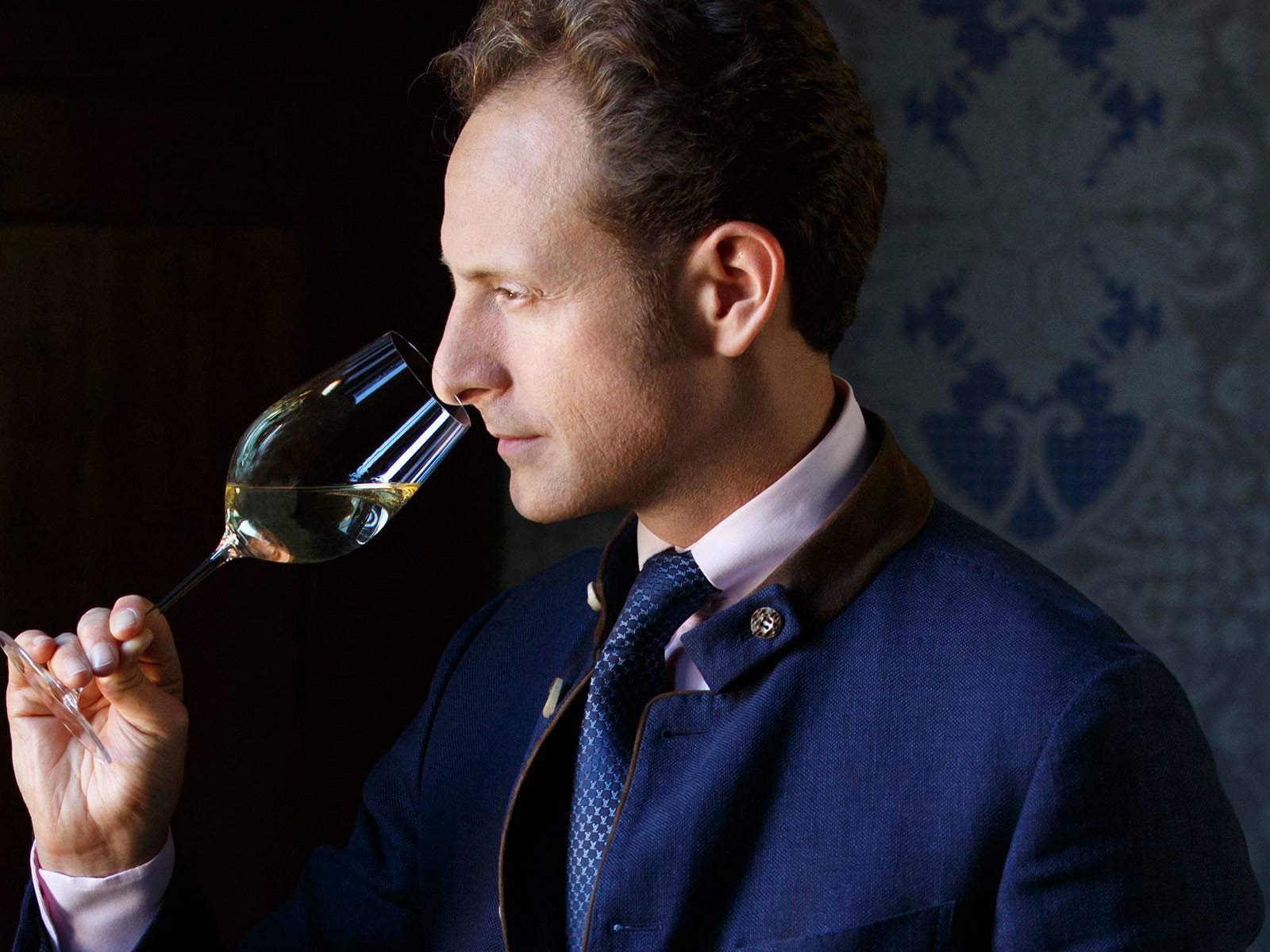 Maximilian Riedel führt das Tiroler Familien­unternehmen Riedel Glas.