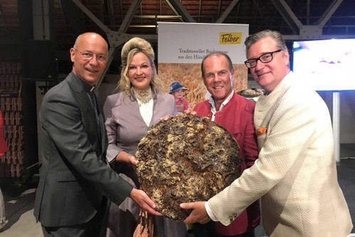 Toni Faber, Nina&nbsp;Adlon, Peter&nbsp;Dobcak, Felix&nbsp;Adlon